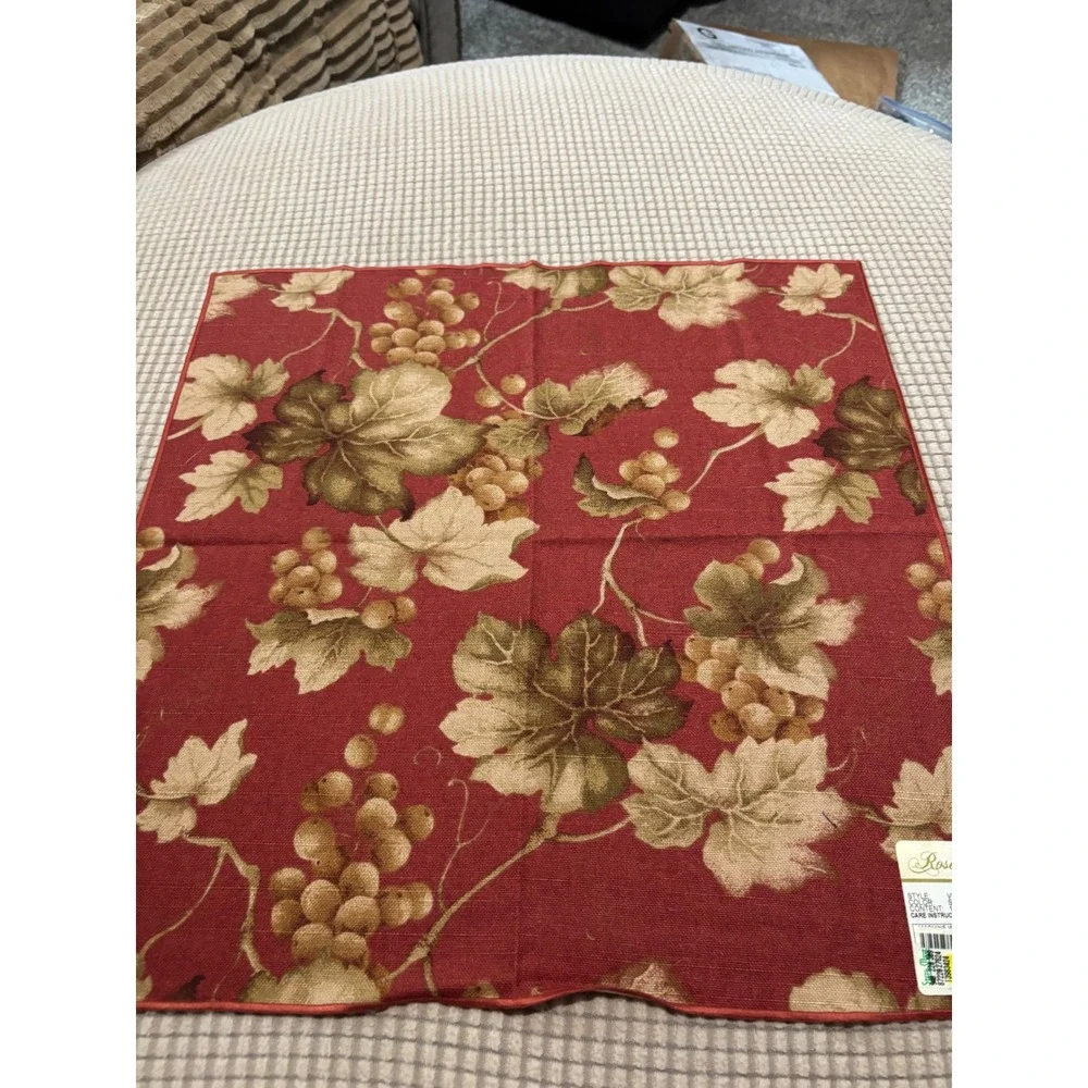 Rose Tree Vineyard Napkins Set of 4 Spice Red Cotton Grapevine Leaf Print 19x19